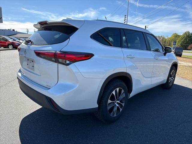 2023 Toyota Highlander Platinum 2023 Toyota Highlander Platinum