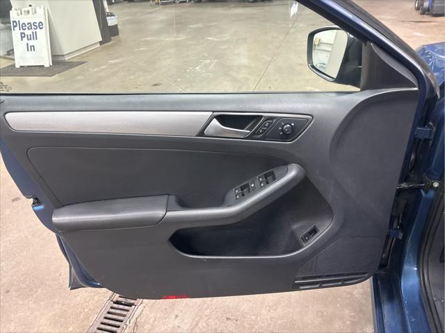 Used 2015 Volkswagen Jetta For Sale in Wilmington, OH