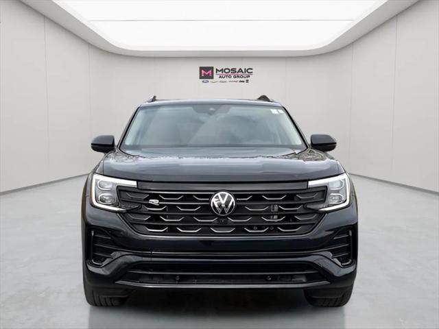 2024 Volkswagen Atlas 2.0T SEL Premium R-Line 2024 Volkswagen Atlas 2.0T SEL Premium R-Line