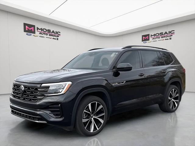 2024 Volkswagen Atlas 2.0T SEL Premium R-Line 2024 Volkswagen Atlas 2.0T SEL Premium R-Line