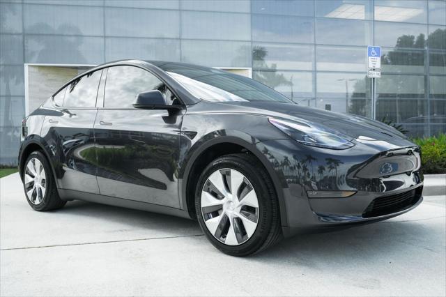 2024 Tesla Model Y Long Range Dual Motor All-Wheel Drive 2024 Tesla Model Y Long Range Dual Motor All-Wheel Drive