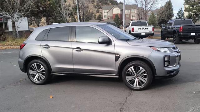 2020 Mitsubishi Outlander Sport 2.0 ES 2020 Mitsubishi Outlander Sport 2.0 ES