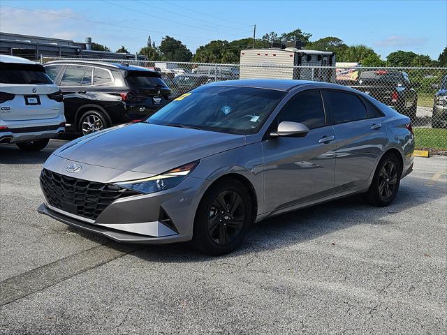 2022 Hyundai Elantra SEL 2022 Hyundai Elantra SEL