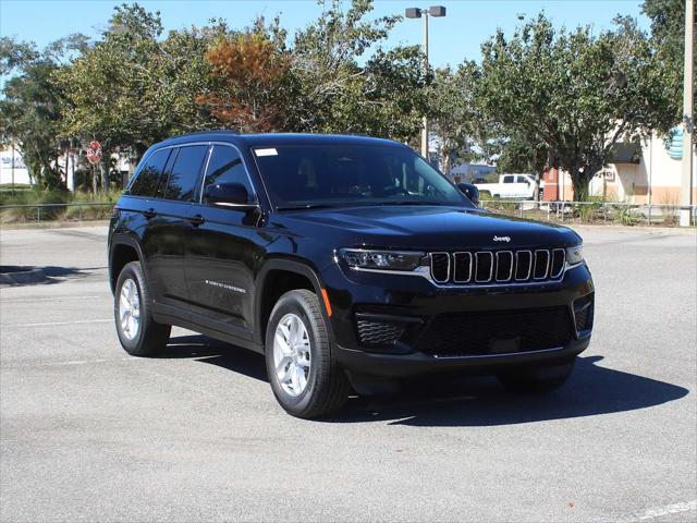 2025 Jeep Grand Cherokee GRAND CHEROKEE LAREDO X 4X2
