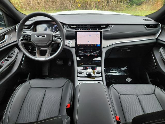 2025 Jeep Grand Cherokee GRAND CHEROKEE OVERLAND 4X4 2025 Jeep Grand Cherokee GRAND CHEROKEE OVERLAND 4X4