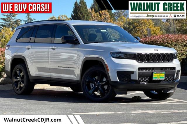 2025 Jeep Grand Cherokee GRAND CHEROKEE L ALTITUDE 4X4