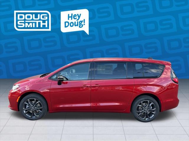 2026 Chrysler Pacifica Select AWD