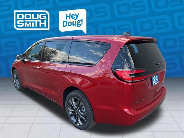 2026 Chrysler Pacifica Select AWD
