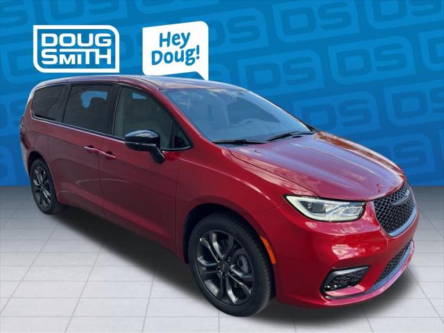 2026 Chrysler Pacifica Select AWD