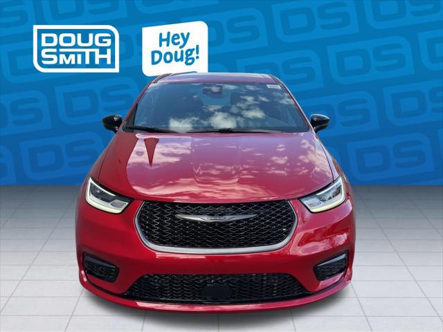 2026 Chrysler Pacifica Select AWD