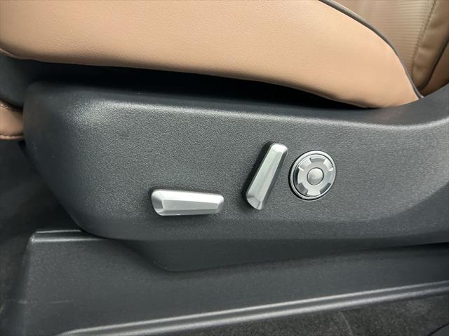 2025 Lincoln Navigator Black Label