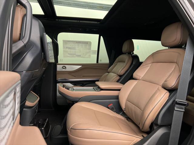 2025 Lincoln Navigator Black Label