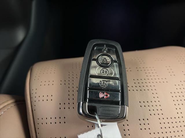 2025 Lincoln Navigator Black Label