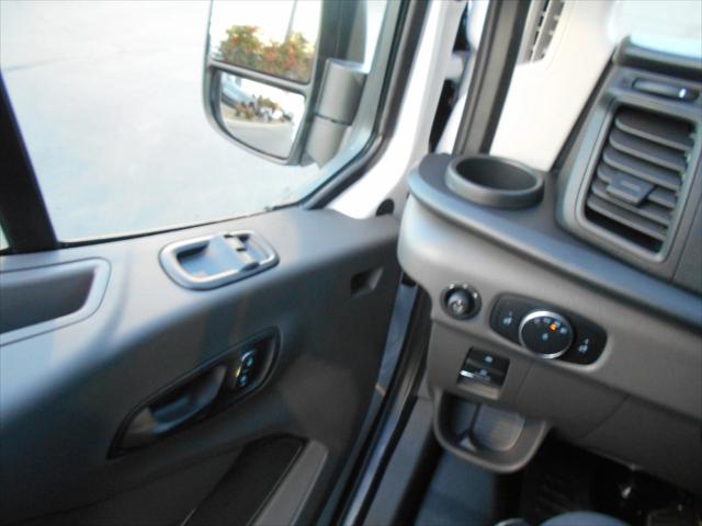2026 Ford Transit Cargo Van Base
