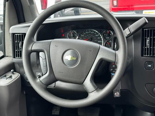 2025 Chevrolet Express Cargo Van RWD 2500 Regular Wheelbase WT