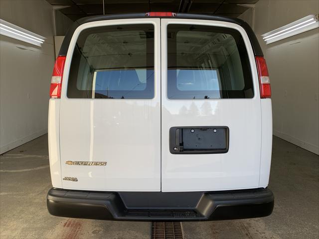 2025 Chevrolet Express Cargo Van RWD 2500 Regular Wheelbase WT