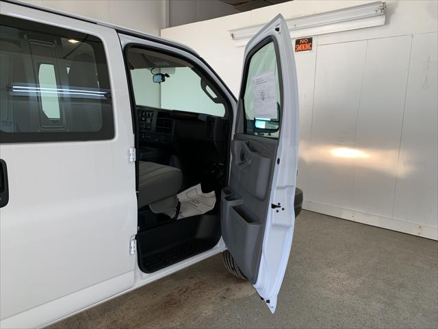 2025 Chevrolet Express Cargo Van RWD 2500 Regular Wheelbase WT