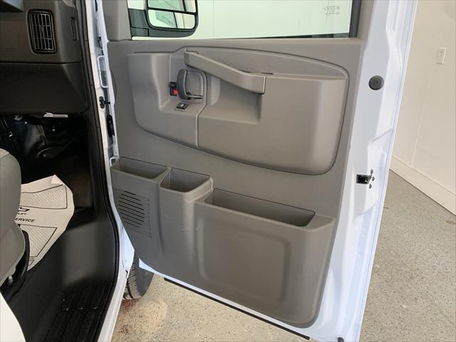2025 Chevrolet Express Cargo Van RWD 2500 Regular Wheelbase WT