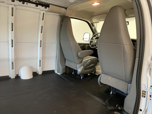 2025 Chevrolet Express Cargo Van RWD 2500 Regular Wheelbase WT