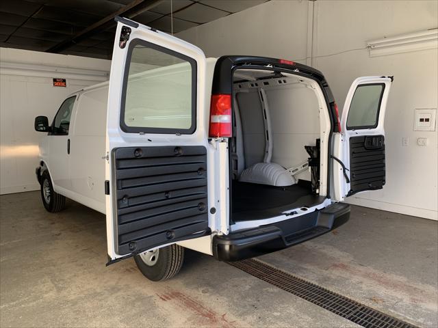 2025 Chevrolet Express Cargo Van RWD 2500 Regular Wheelbase WT