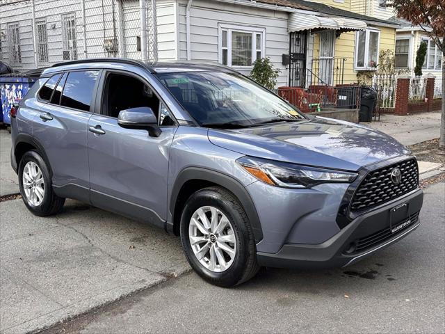 2022 Toyota Corolla Cross LE [6]