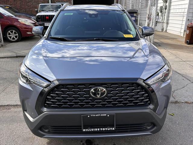 2022 Toyota Corolla Cross LE [7]