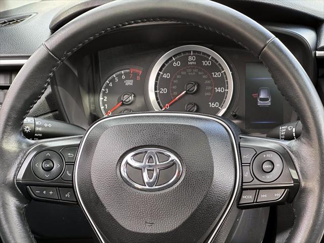 2022 Toyota Corolla Cross LE [19]