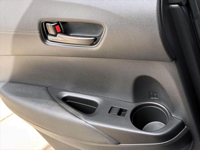 2022 Toyota Corolla Cross LE [21]