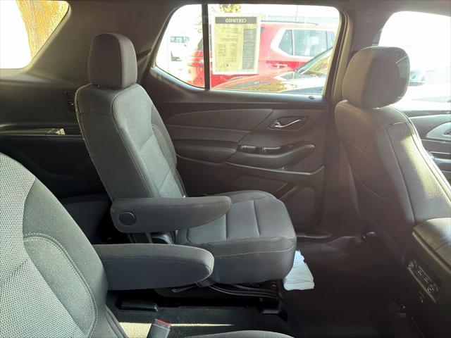 2022 Chevrolet Traverse AWD LT Cloth
