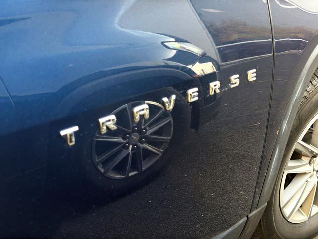 2022 Chevrolet Traverse AWD LT Cloth