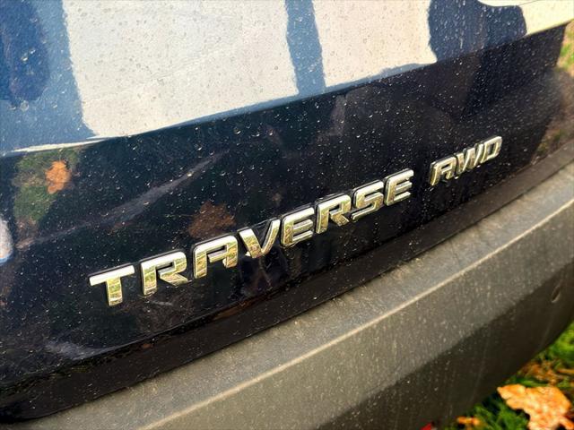 2022 Chevrolet Traverse AWD LT Cloth