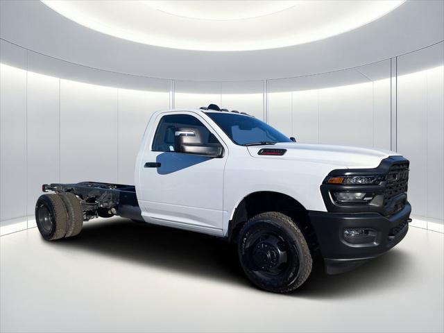 2026 RAM Ram 3500 Chassis Cab RAM 3500 TRADESMAN CHASSIS REGULAR CAB 4X4 84 CA 2026 RAM Ram 3500 Chassis Cab RAM 3500 TRADESMAN CHASSIS REGULAR CAB 4X4 84 CA