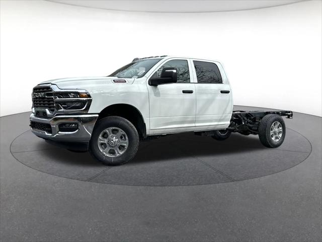2026 RAM Ram 3500 Chassis Cab RAM 3500 TRADESMAN CREW CAB CHASSIS 4X4 60 CA 2026 RAM Ram 3500 Chassis Cab RAM 3500 TRADESMAN CREW CAB CHASSIS 4X4 60 CA