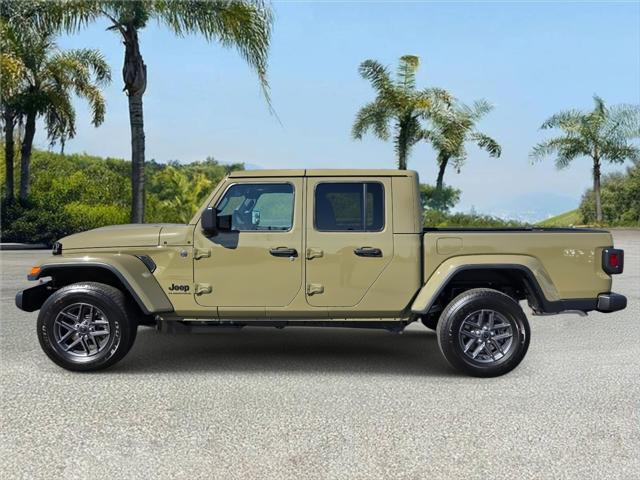 2026 Jeep Gladiator GLADIATOR SPORT S 4X4