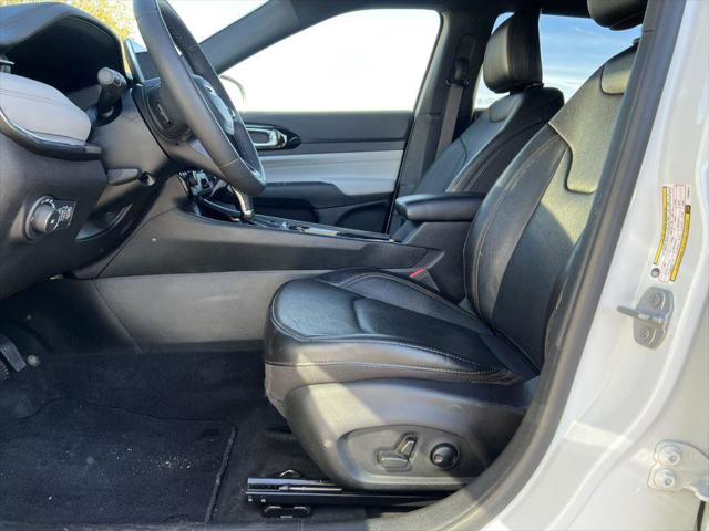 2023 Jeep Compass Limited 4x4 2023 Jeep Compass Limited 4x4