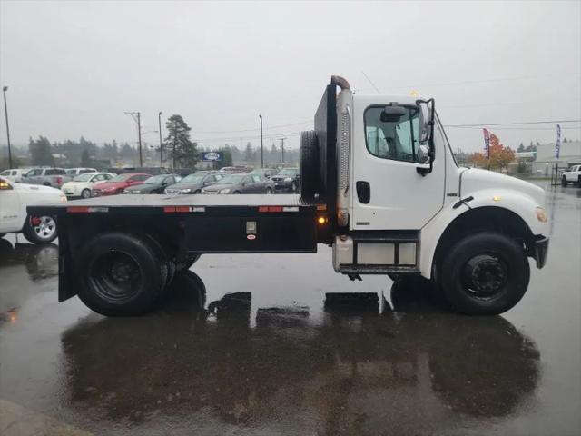 2004 Freightliner M2 M2 106 Business Class Regular Cab