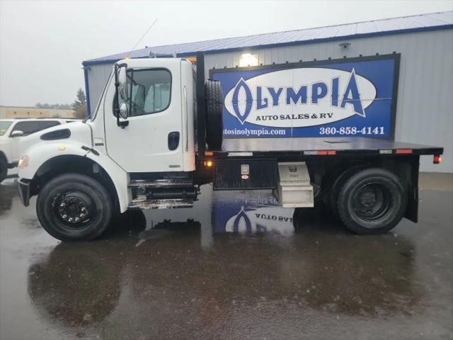 2004 Freightliner M2 M2 106 Business Class Regular Cab
