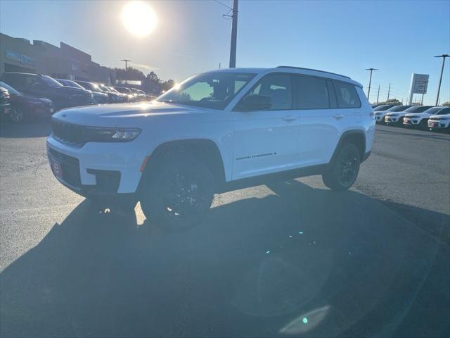 2025 Jeep Grand Cherokee GRAND CHEROKEE L ALTITUDE X 4X4