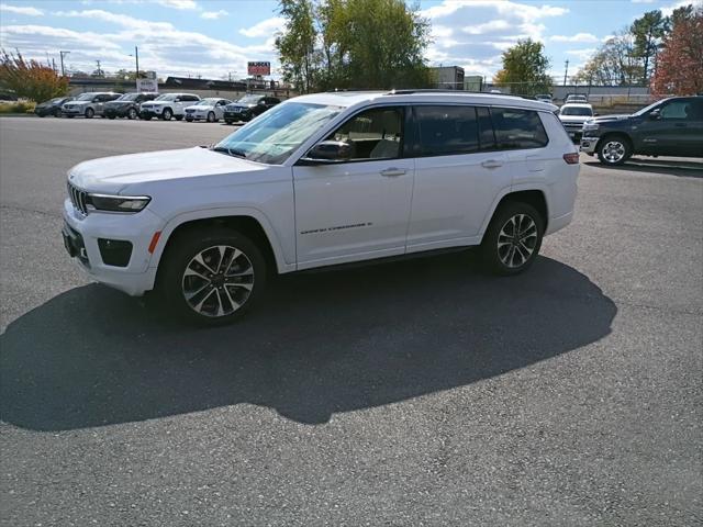 2022 Jeep Grand Cherokee L Overland 4x4 2022 Jeep Grand Cherokee L Overland 4x4