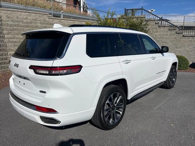 2022 Jeep Grand Cherokee L Overland 4x4 2022 Jeep Grand Cherokee L Overland 4x4