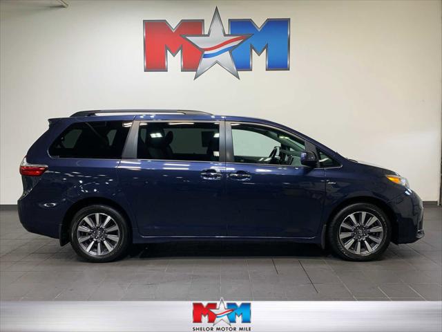 2018 Toyota Sienna XLE Premium 7 Passenger 2018 Toyota Sienna XLE Premium 7 Passenger