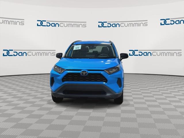 2021 Toyota RAV4 LE 2021 Toyota RAV4 LE