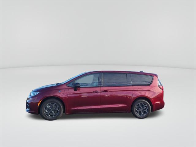 2023 Chrysler Pacifica Hybrid Limited