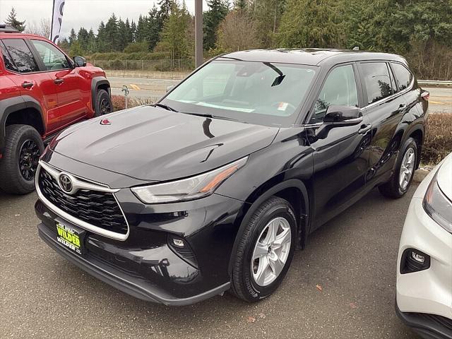 2024 Toyota Highlander LE