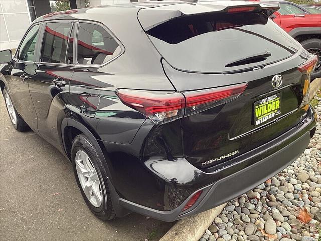 2024 Toyota Highlander LE