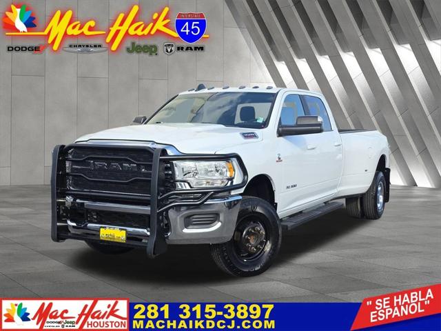2022 RAM 3500 Big Horn Crew Cab 4x4 8 Box 2022 RAM 3500 Big Horn Crew Cab 4x4 8 Box