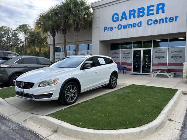 2017 Volvo V60 Cross Country T5 2017 Volvo V60 Cross Country T5