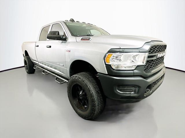 2020 RAM 2500 Tradesman Crew Cab 4X4 8 Box 2020 RAM 2500 Tradesman Crew Cab 4X4 8 Box