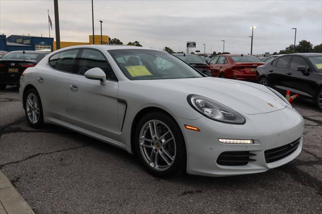 2016 Porsche Panamera 4 2016 Porsche Panamera 4