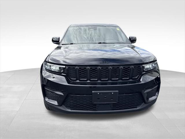 2023 Jeep Grand Cherokee Altitude 4x4 2023 Jeep Grand Cherokee Altitude 4x4